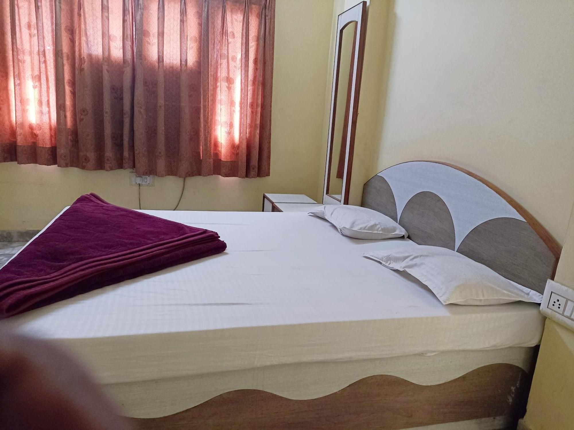 Shreeji Arpan Hotel Nathdwara Phòng bức ảnh